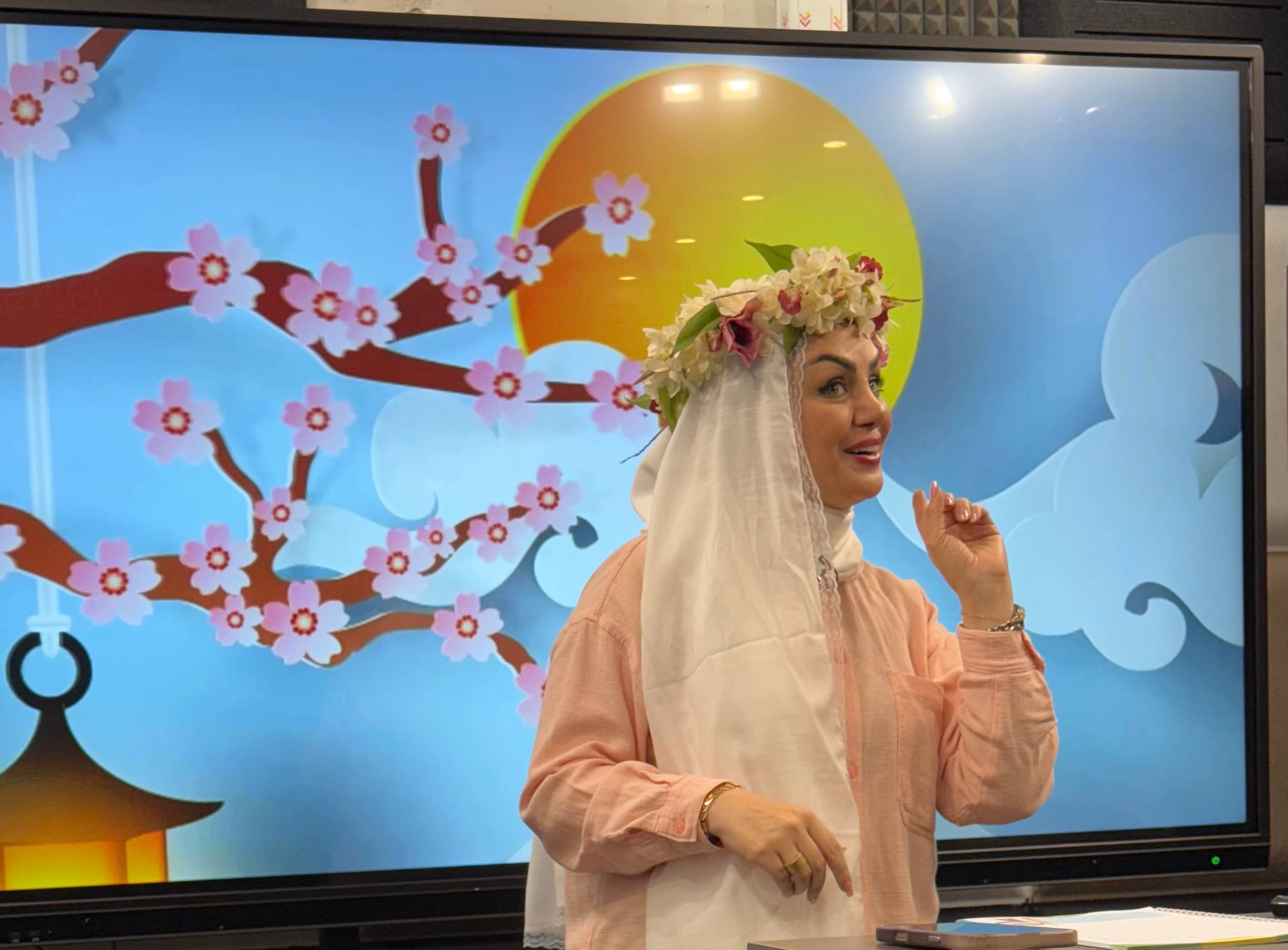 آموزش نشانه ها با شعر و تصویر در کلاس دکتر رحمت